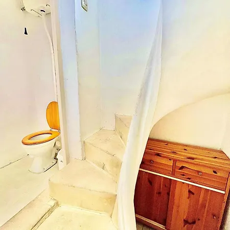 Traditional Maltese In Townhouse Σλιέμα