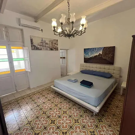 게스트하우스 Traditional Maltese In Townhouse *